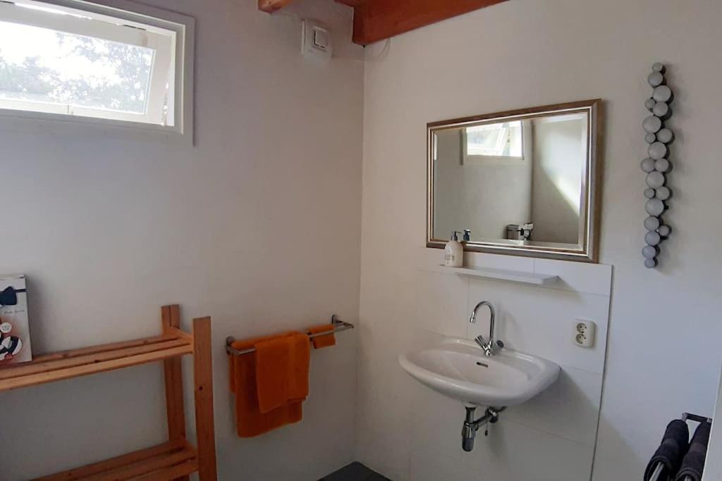 Farm Apartment, Self Checkin Anna Paulowna Ngoại thất bức ảnh